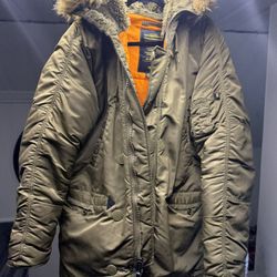 Alpha Industries snorkel parka