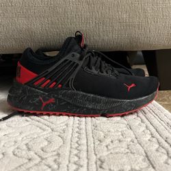 Puma Shoes Size 4.5