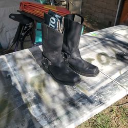 Cody James  Motorcycle Boots  Size 10 ,I ASK $55.00