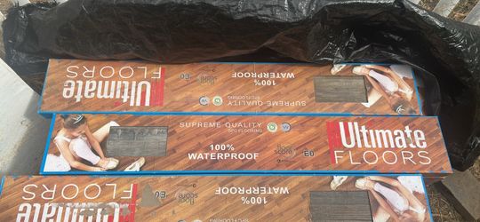 Ultimate Floors SPC Waterproof Flooring - 26 Boxes (Will Split)
