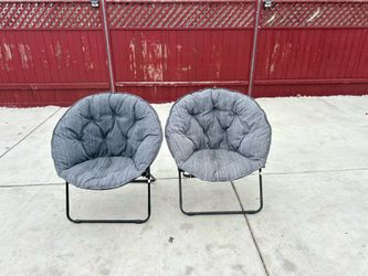 Pair of foldable saucer chairs