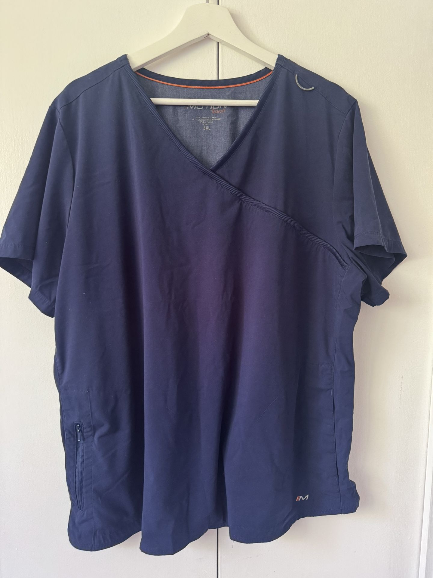Scrub top