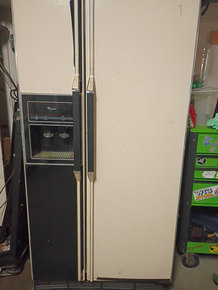 Refrigerator