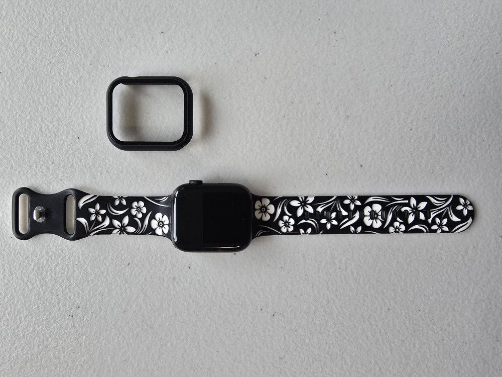 Apple Watch Series 7 – 45mm GPS Only