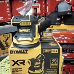DEWALT 20V MAX BRUSHLESS XR 5"/PLUG/PO (127 mm)VARIABLE SPEED RANDOM ORBIT SANDER (TOOL ONLY)