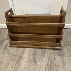 Beautiful Brandt Ranch Oak Magazine Book Stand