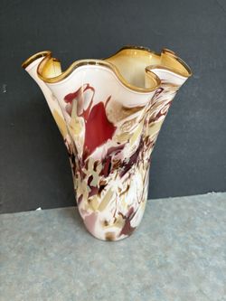 HAND BLOWN ART GLASS VASE 