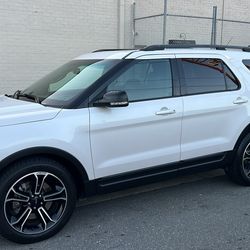 2015 Ford Explorer