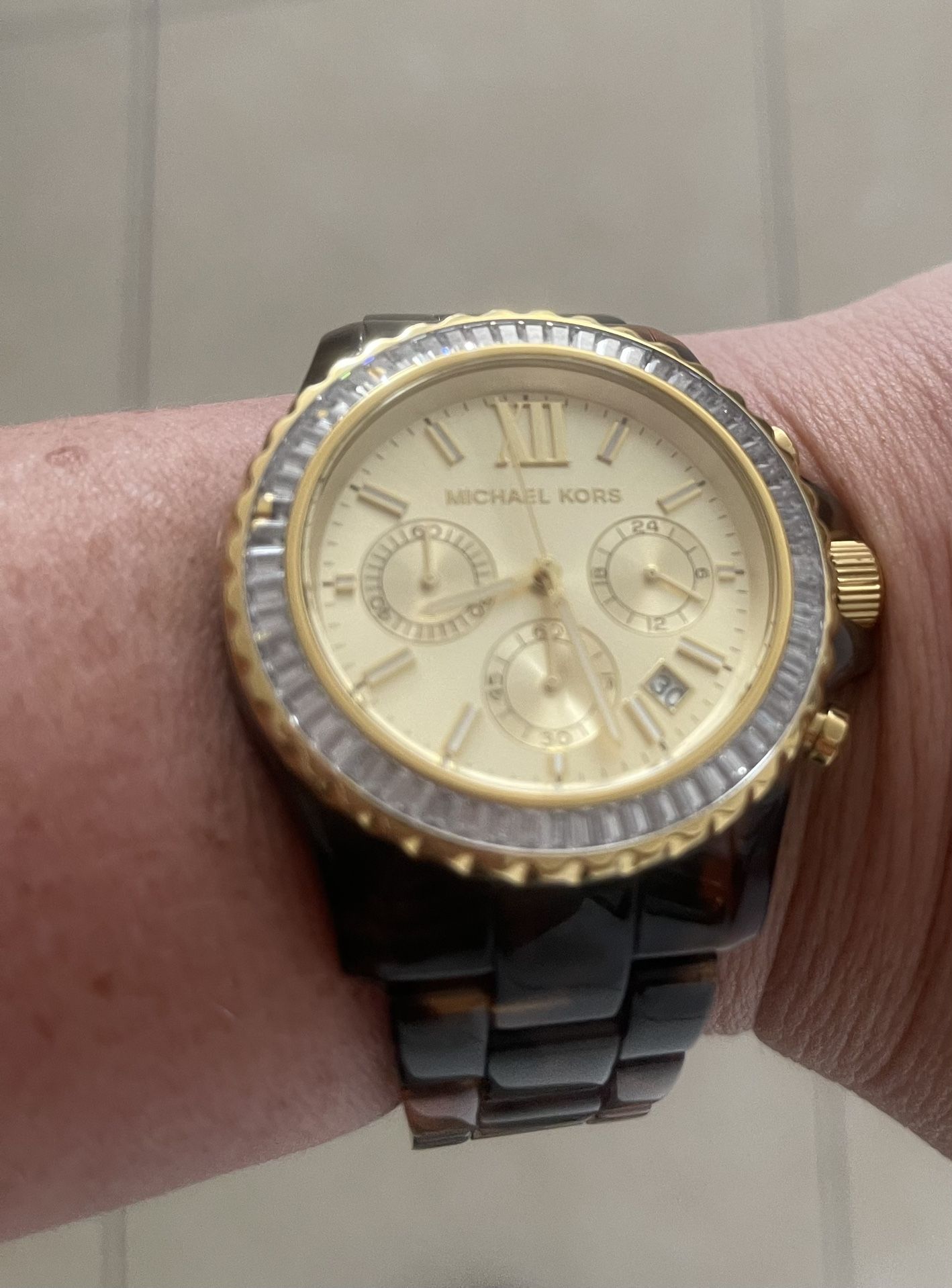 Michael Kors tortoise shell crystal watch Michael Kors Jet Set Tortoise Shell Watch | Mercari main image 2