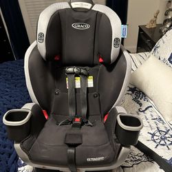 Graco Extend2Fit Child Seat
