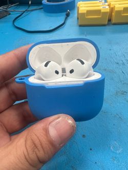 Airpods4