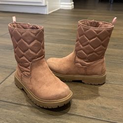 Old Navy Boots Size 10