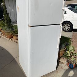 Refrigerator $40 OBO