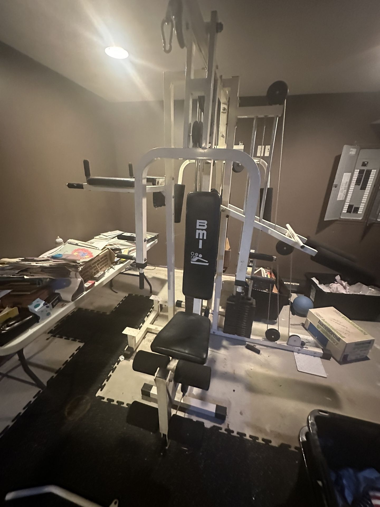 BMI 9800 Home gym