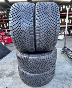 235/55/18 Michelin 📍📍 Vendo un set de llantas con 80% de vida las 4 📍🌟