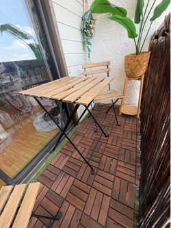 Balcony/ patio table and chairs