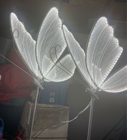 2 butterfly stands