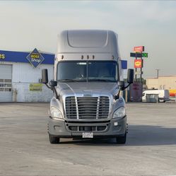 2016 Freightliner Cascadia