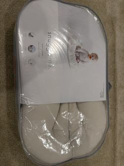 Snuggle Me Infant Lounger With Green Cover