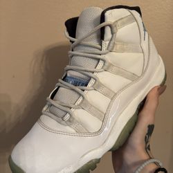 Air Jordan 11 BG 'Legend Blue'