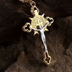 STUNNING STAINLESS STEEL CROSS & CHAIN