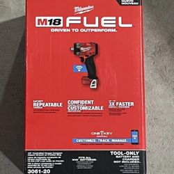 Milwaukee M18 18v Brushless 1/2” Controlled Torque Compact Impact Wrench 
