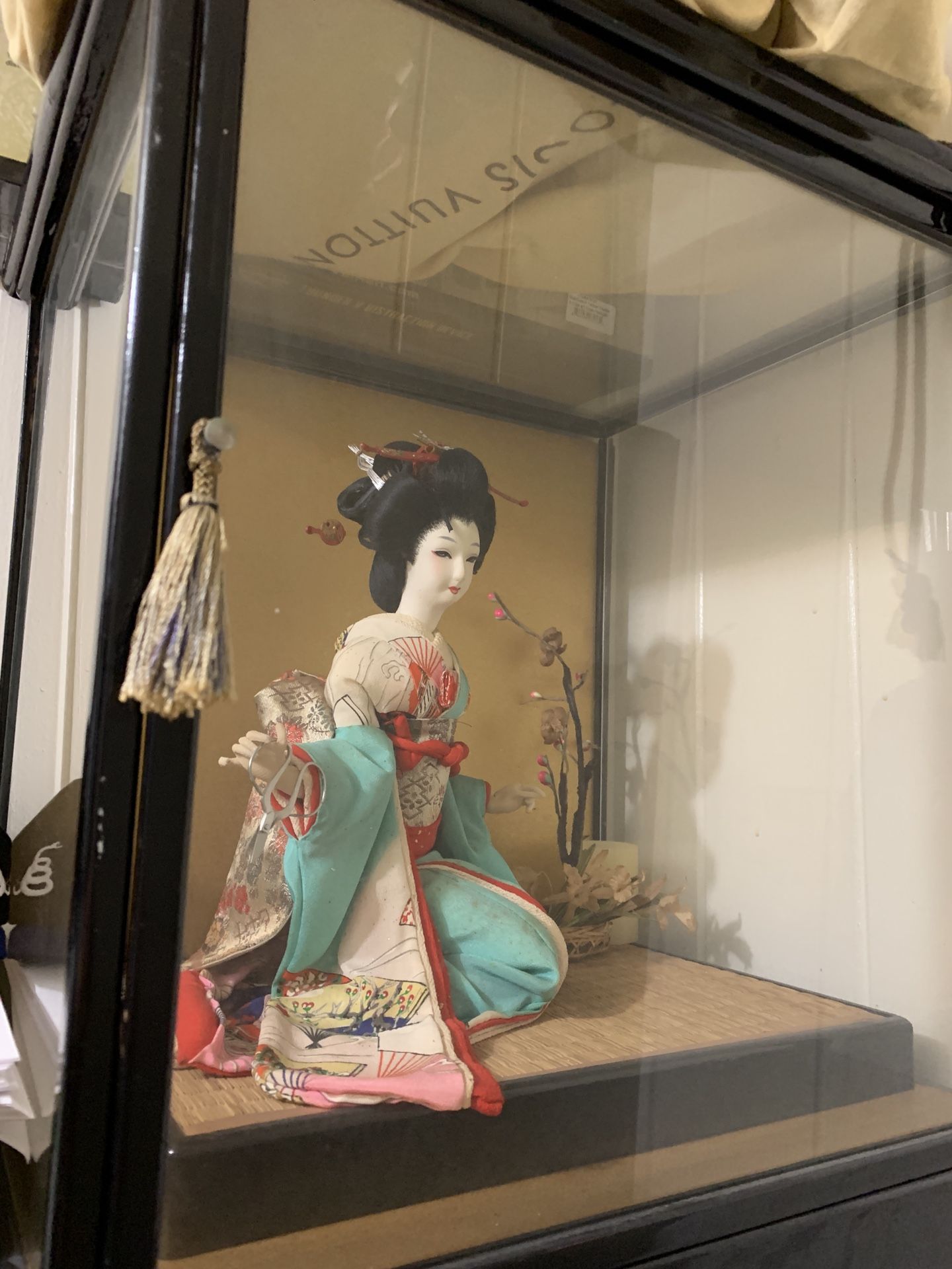 Vintage Japanese Geisha Doll in Glass Case