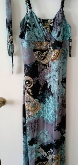 Essentials By Milano Maxi Dress NWT Large