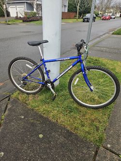 Bike Mongoose Threshold 26", Speed 21, Very Good Condition