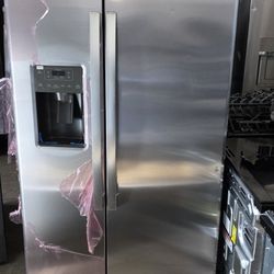 NEW GE PROFILE REFRIGERATOR SIDE BY SIDE 36X69 STAINLESS STEEL 