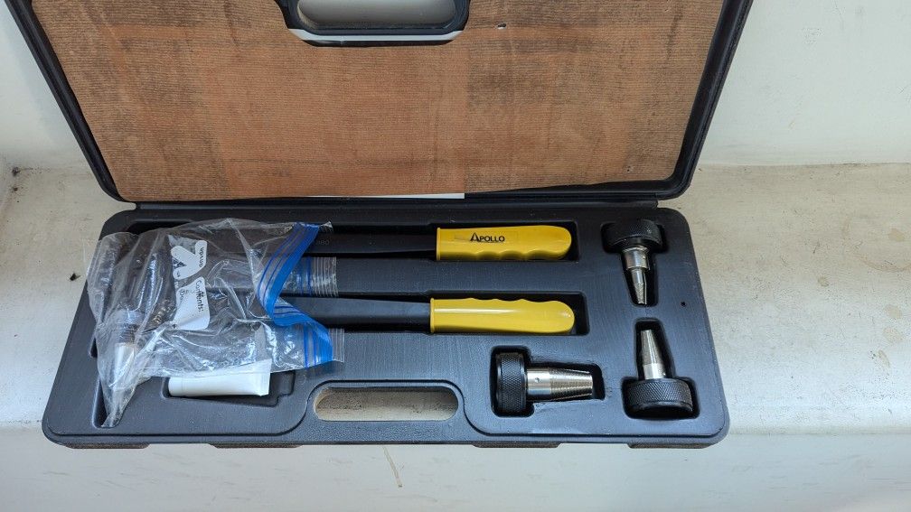 PEX expansion tool kit