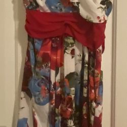Woman’s Floral Strapless Dress Size Medium