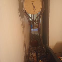 Very Elegant Howard Miller Clock