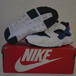 Nike Huarache Run GS in the "White Bright Crimson" colorway size 4 Youth