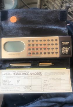Vintage horse race analyzer