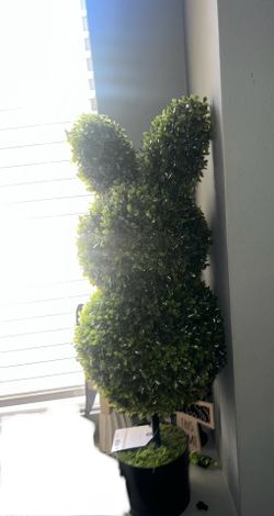 Bunny Bush Decor