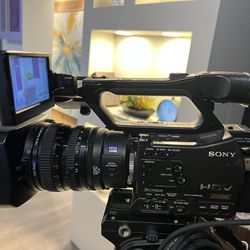 Professional HD Sony Video Camcorder  in very good condition