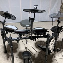 Alesis Nitro Max 8-Piece Electronic Black Drum Set with Bluetooth and BFD Sounds + PDP Throne/Stool Series 810R + Sennheiser HD 280 Pro Headset