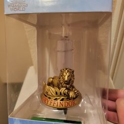 Universal Orlando Gryffindor Light up decoration with batteries