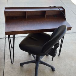 Desk &Office Chair (39x35)