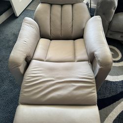 Power Recliner With Heated Massage