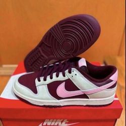 Nike Dunk Low Valentine's Day 2023 Size 10 Brand New