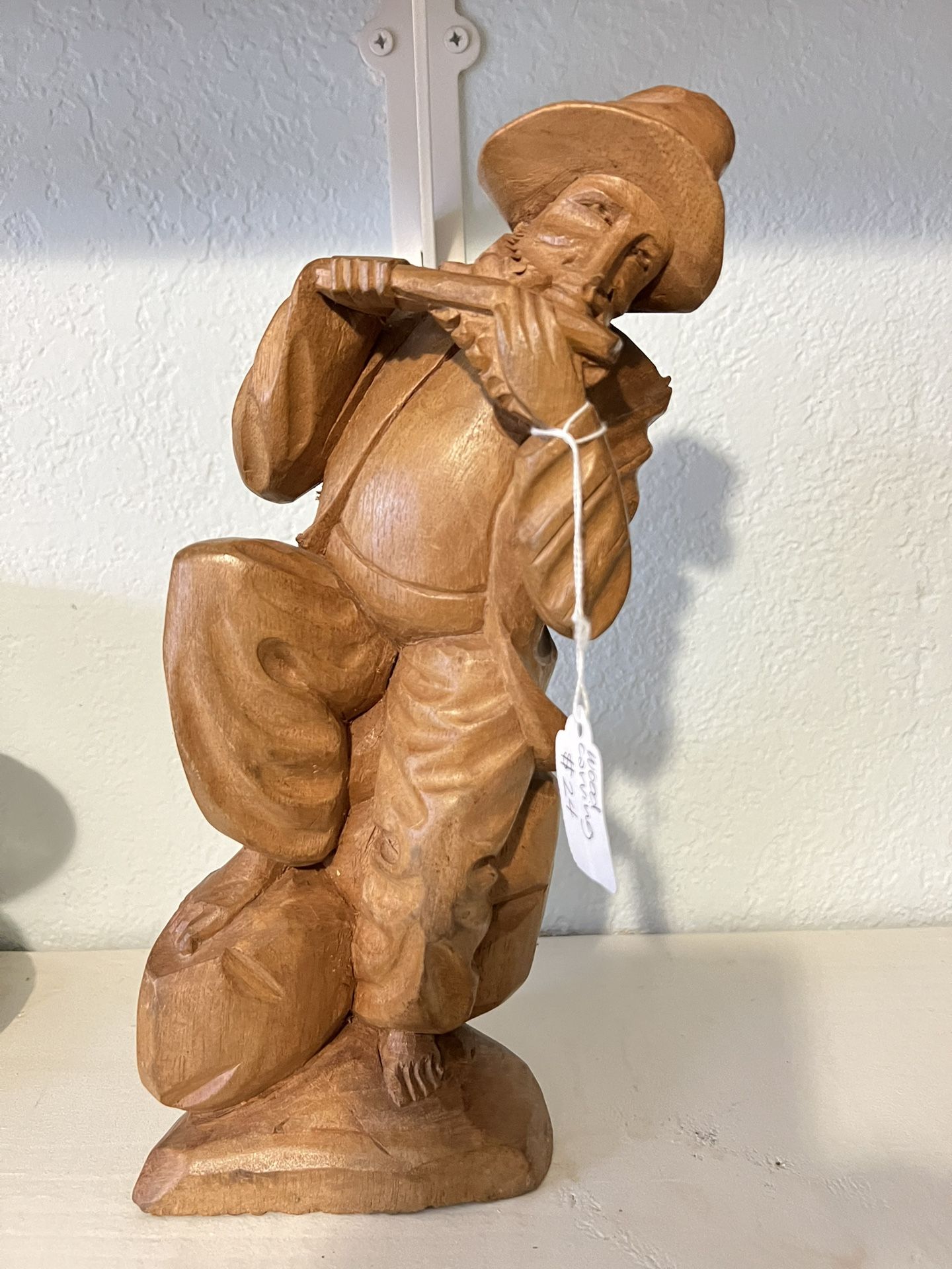 WOODEN HAND CARVED MAN STANDING WITH MUSICAL INSTRUMENT