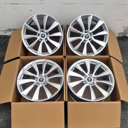 Tesla Model 3 19” Wheels – Sport – Brand New – Set of 4