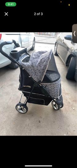 Gen 7 Pets Black Onyx Promenade Pet Stroller