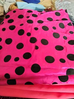 12 Diamantes 60x60 $5 De Satín Nuevos ((contact info removed) 