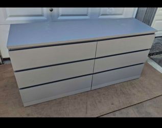 Grey Dresser. Delivery Available!