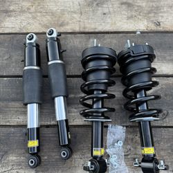 Chevy And GMC Front Struts And Rear Air Shocks Kit