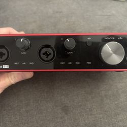 Focusrite Scarlett 4i4
