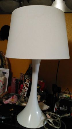 White lamp contemporary style